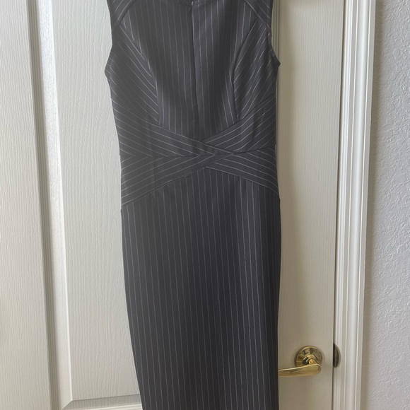 Vf show pinstripe dress NWT black & white zippers front & back Bodycon cute! - Picture 4 of 14